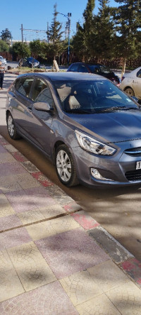 voitures-hyundai-accent-rb-4-portes-2017-dar-el-beida-alger-algerie