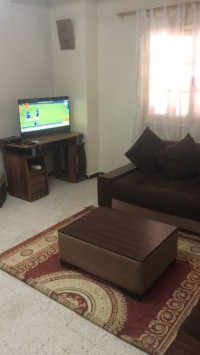 شقة-كراء-للعطل-3-غرف-عنابة-الجزائر