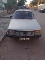 voitures-renault-18-1983-chahbounia-chelalet-el-adhaoura-medea-algerie