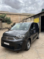 voitures-fiat-doblo-2024-italien-chlef-algerie