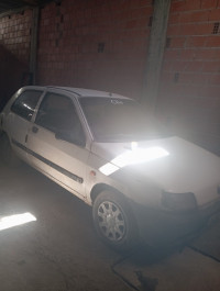 voitures-renault-clio-1-1995-extrame-boumerdes-algerie