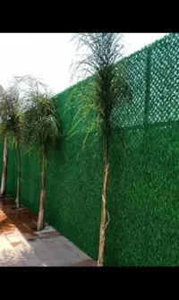 Installation de grillage synthétique gazon