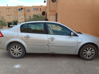 berline-renault-megane-2-classique-2009-laghouat-algerie