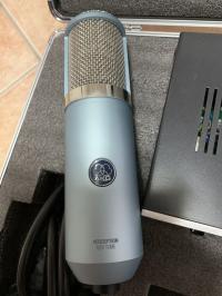آلات-كهربائية-microphone-akg-perception-820-عنابة-الجزائر