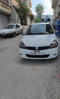 voitures-renault-clio-campus-2014-ferdjioua-mila-algerie