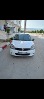 voitures-renault-clio-campus-2014-emdjez-edchich-skikda-algerie