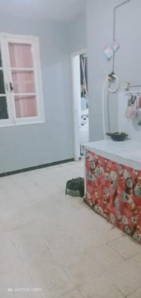 شقة-بيع-3-غرف-سكيكدة-الجزائر
