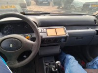 citadine-renault-clio-1-1996-barika-batna-algerie