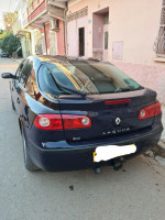 moyenne-berline-renault-laguna-3-2006-djidioua-relizane-algerie