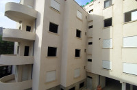 شقة-بيع-5-غرف-عنابة-الجزائر