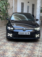 voitures-volkswagen-golf-8-2023-gtd-rouiba-alger-algerie