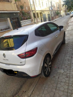 city-car-renault-clio-4-2015-seventeen-sidi-bel-abbes-algeria