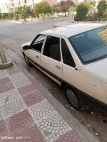 moyenne-berline-renault-21-1987-arris-batna-algerie