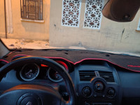 moyenne-berline-renault-megane-2-2004-expression-barika-batna-algerie