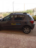 voitures-dacia-sandero-2017-stepway-mahdia-tiaret-algerie