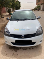 voitures-renault-clio-campus-2014-bye-mahdia-tiaret-algerie