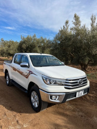 voitures-toyota-hilux-2020-legend-dc-4x4-mascara-algerie