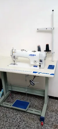 Machine à coudre industrielle