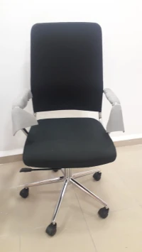 CHAISE MODEL 102 B OPERATEUR