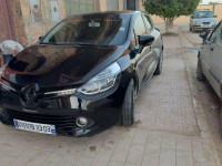 voitures-renault-clio-4-2014-dynamique-laghouat-algerie