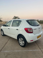 voitures-dacia-sandero-2014-msila-algerie