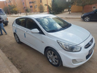 voitures-hyundai-accent-rb-5-portes-2017-gl-dz-laghouat-algerie