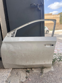 pieces-vehicules-porte-chauffeur-fabia-2021-batna-algerie