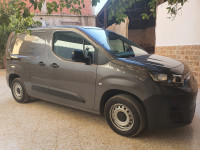 voitures-fiat-doblo-2024-pfofissional-tadjena-chlef-algerie