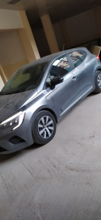 voitures-renault-clio5-2023-clio-5-dar-el-beida-alger-algerie