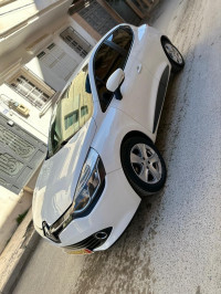 voitures-renault-clio-4-2013-bordj-bou-arreridj-algerie