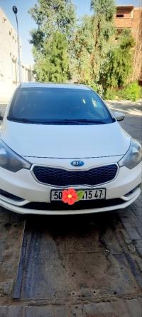 سيارات-kia-cerato-2015-ورقلة-الجزائر