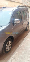 voitures-renault-kangoo-2020-rechaiga-sebaine-tiaret-algerie