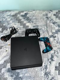 أجهزة-ألعاب-الفيديو-ps4-slim-avec-2-manette-online-بومرداس-الجزائر