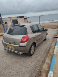 سيارات-renault-clio-3-2009-تاجنة-الشلف-الجزائر