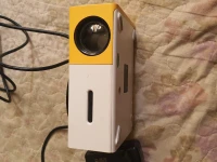 Mini projecteur y300