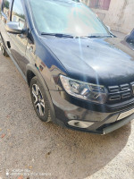 voitures-dacia-sandero-2017-batna-algerie