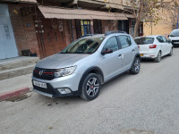 voitures-dacia-sandero-2019-techroad-bouira-algerie