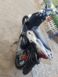 motos-et-scooters-sr-sym-2015-el-eulma-setif-algerie