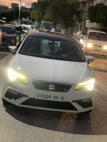 voitures-seat-leon-2019-beats-bouira-algerie