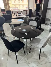 TABLE RONDE