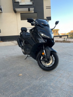 motos-et-scooters-yamaha-tmax-562-2022-algerie