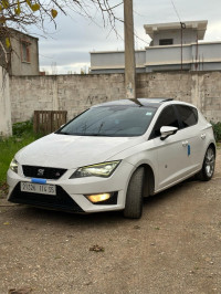 voitures-seat-leon-2014-corso-boumerdes-algerie