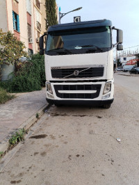 camion-volvo-fh-400-2013-khemis-el-khechna-boumerdes-algerie