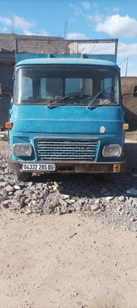 camion-renault-avia-1985-chemora-batna-algerie