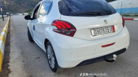 voitures-peugeot-208-2015-jijel-algerie