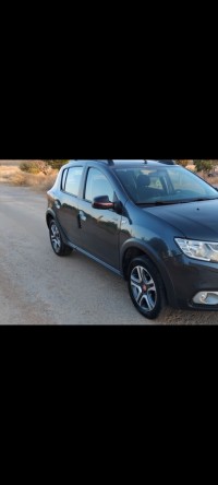 سيارات-dacia-sandero-2019-stepway-تاخمارت-تيارت-الجزائر
