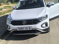 voitures-volkswagen-t-roc-2023-style-medea-algerie