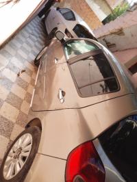 سيارات-renault-clio-3-2010-حمادي-بومرداس-الجزائر