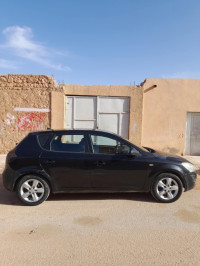 voitures-kia-ceed-2009-laghouat-algerie