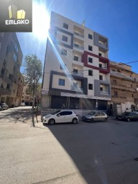 شقة-بيع-4-غرف-الجزائر-برج-البحري